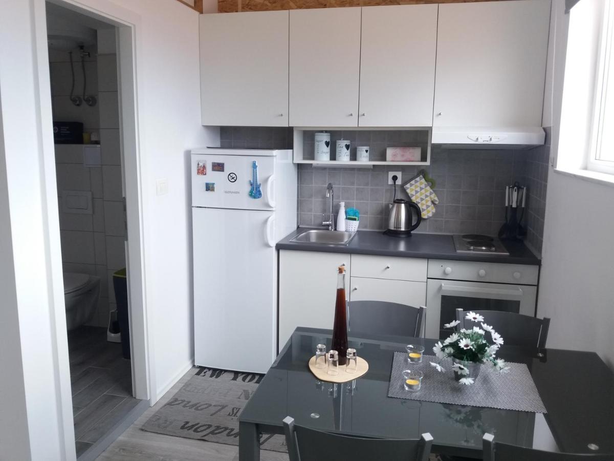Apartman Luka Kastela Bagian luar foto