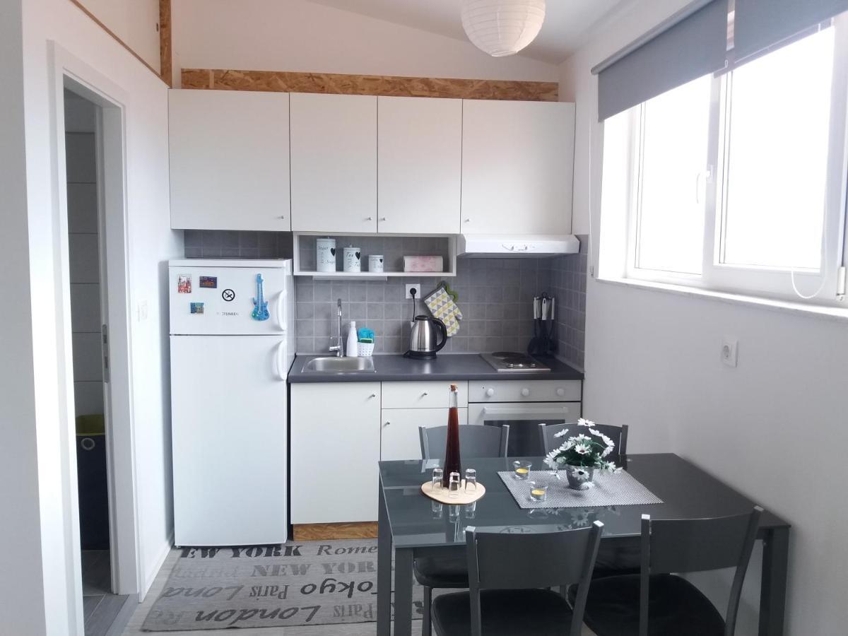 Apartman Luka Kastela Bagian luar foto