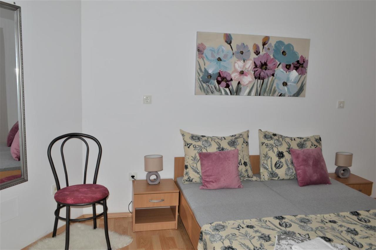 Apartman Luka Kastela Bagian luar foto