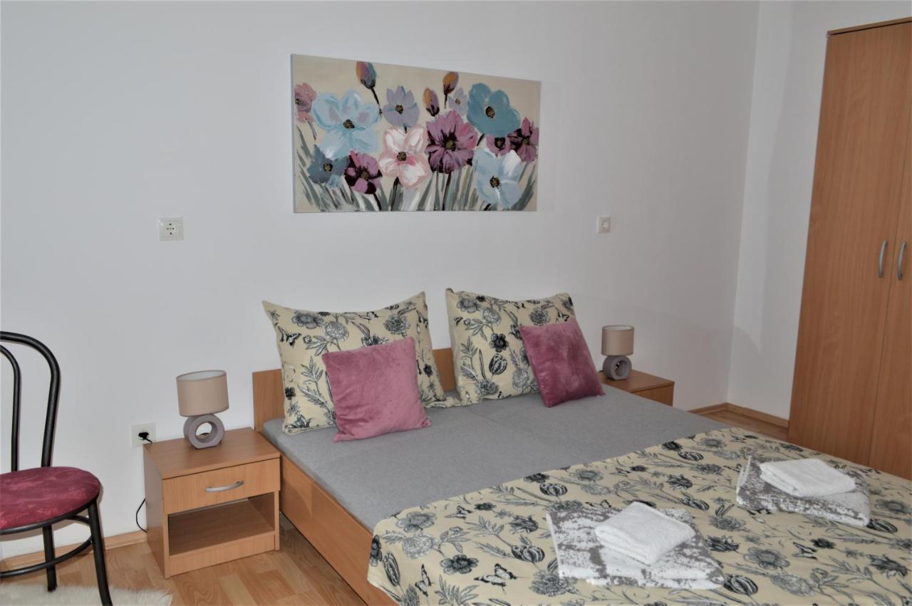 Apartman Luka Kastela Bagian luar foto