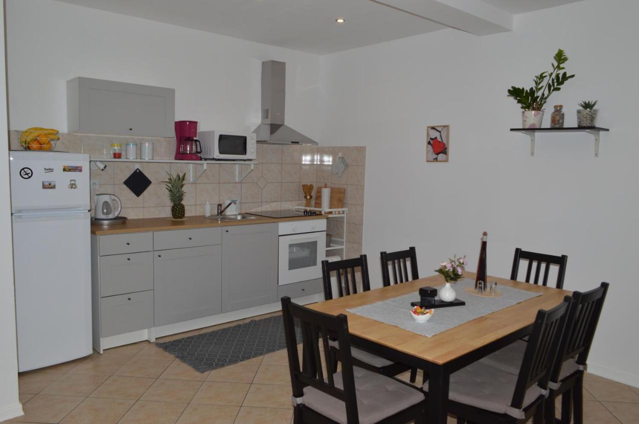 Apartman Luka Kastela Bagian luar foto